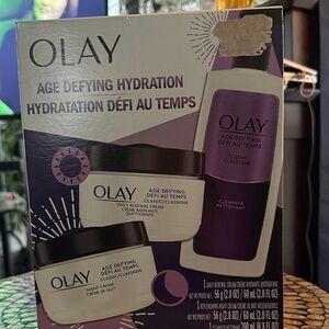 OLAY Age Defying Hydration Set with Purple and White Packaging